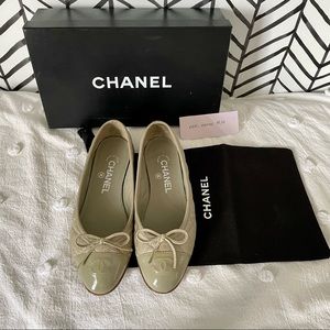 Chanel Quilted Cap Toe Ballerina Flats size 36